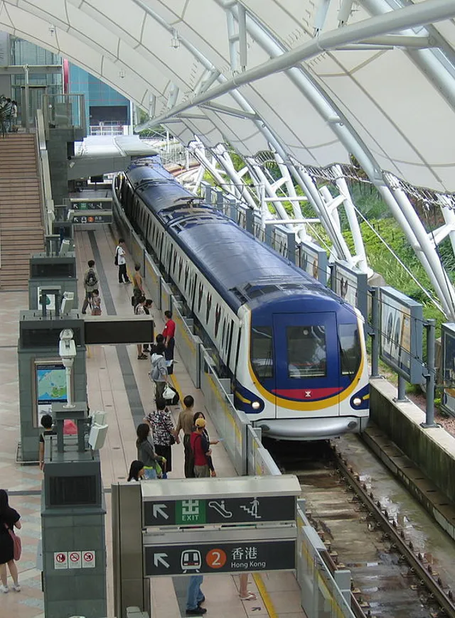 Sunny Bay Station