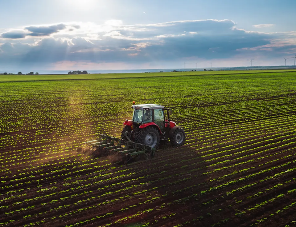 Tractor Farming 436506028